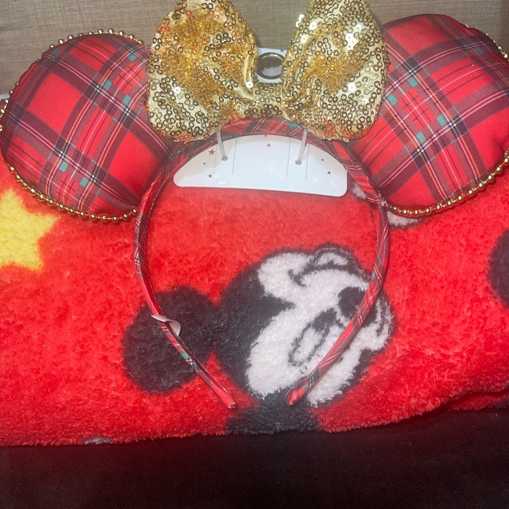 Minnie mouse holiday ears